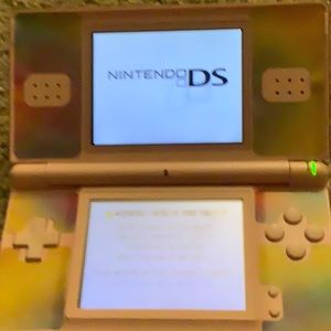 Nintendo DS lite